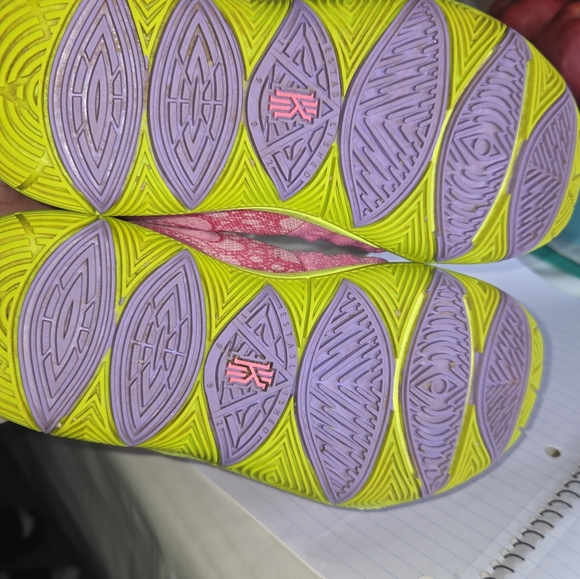 Nike - Picture 9 of 10